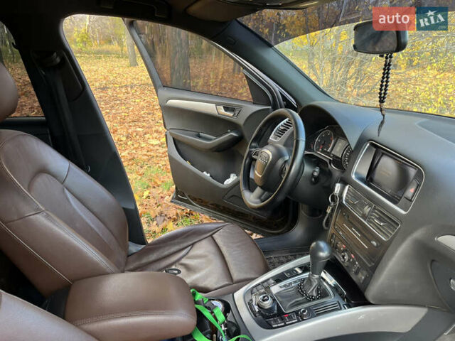 Чорний Ауді Ку 5, об'ємом двигуна 2 л та пробігом 210 тис. км за 16800 $, фото 18 на Automoto.ua