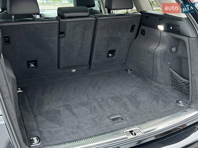 Черный Ауди Ку 5, объемом двигателя 1.98 л и пробегом 172 тыс. км за 12500 $, фото 74 на Automoto.ua