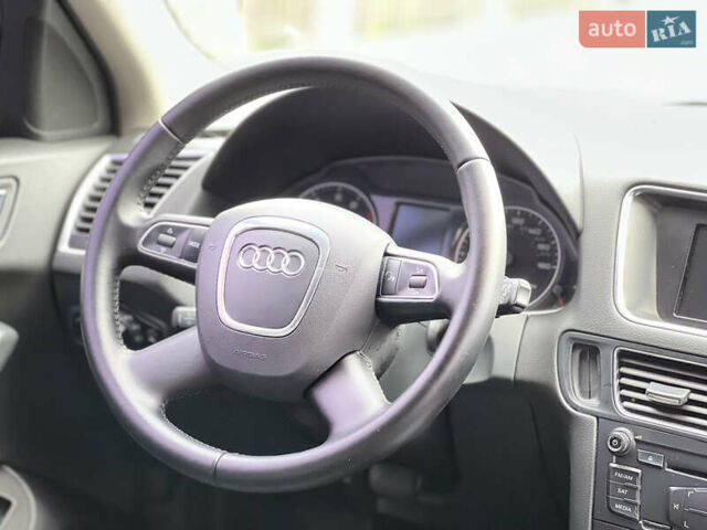 Черный Ауди Ку 5, объемом двигателя 1.98 л и пробегом 222 тыс. км за 12900 $, фото 20 на Automoto.ua