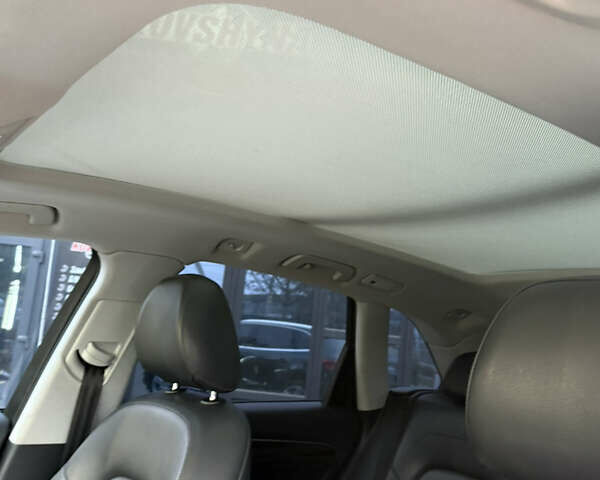 Черный Ауди Ку 5, объемом двигателя 1.98 л и пробегом 294 тыс. км за 12600 $, фото 19 на Automoto.ua