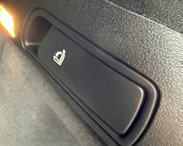 Чорний Ауді Ку 5, об'ємом двигуна 2 л та пробігом 269 тис. км за 17699 $, фото 25 на Automoto.ua