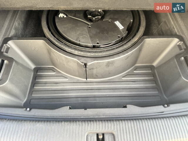 Чорний Ауді Ку 5, об'ємом двигуна 2 л та пробігом 191 тис. км за 11999 $, фото 19 на Automoto.ua