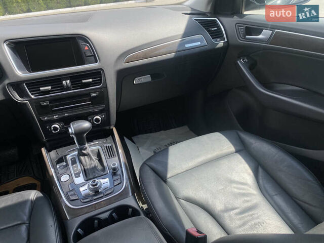 Черный Ауди Ку 5, объемом двигателя 1.98 л и пробегом 235 тыс. км за 13800 $, фото 17 на Automoto.ua