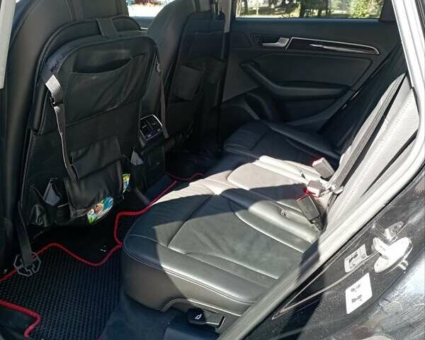 Черный Ауди Ку 5, объемом двигателя 1.98 л и пробегом 235 тыс. км за 18500 $, фото 6 на Automoto.ua