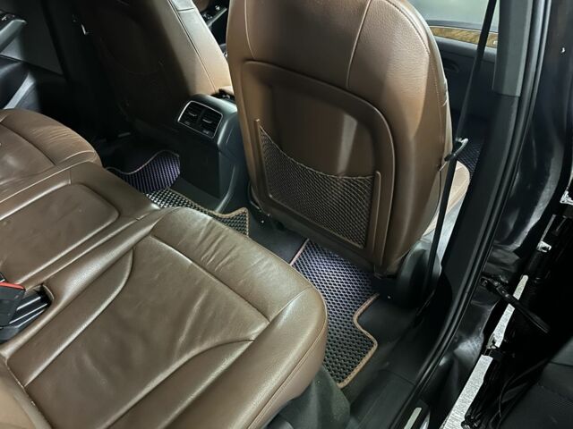 Черный Ауди Ку 5, объемом двигателя 2 л и пробегом 270 тыс. км за 12500 $, фото 6 на Automoto.ua