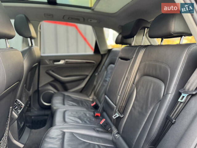 Чорний Ауді Ку 5, об'ємом двигуна 2 л та пробігом 180 тис. км за 13800 $, фото 22 на Automoto.ua