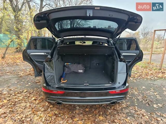 Черный Ауди Ку 5, объемом двигателя 3 л и пробегом 238 тыс. км за 15500 $, фото 6 на Automoto.ua