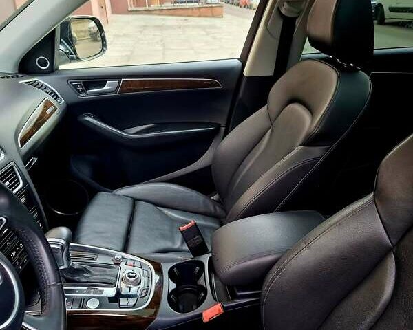 Черный Ауди Ку 5, объемом двигателя 1.98 л и пробегом 127 тыс. км за 17100 $, фото 12 на Automoto.ua