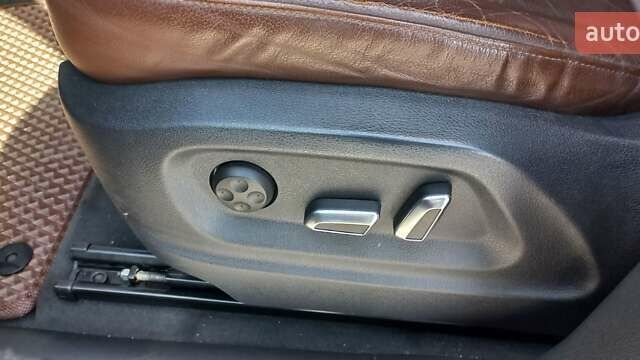 Черный Ауди Ку 5, объемом двигателя 1.98 л и пробегом 233 тыс. км за 15299 $, фото 10 на Automoto.ua