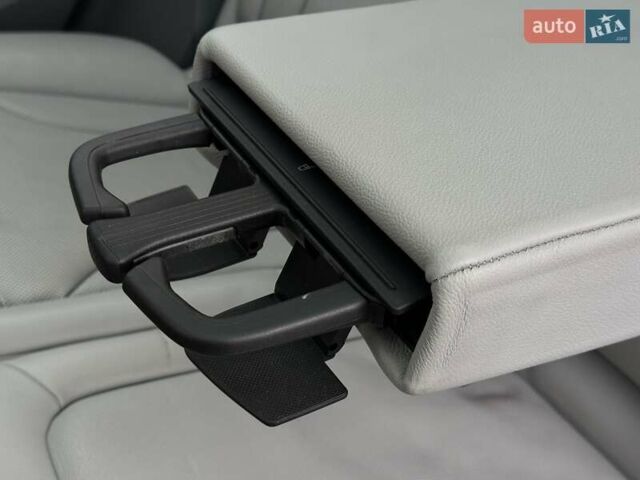 Черный Ауди Ку 5, объемом двигателя 2 л и пробегом 216 тыс. км за 15900 $, фото 25 на Automoto.ua