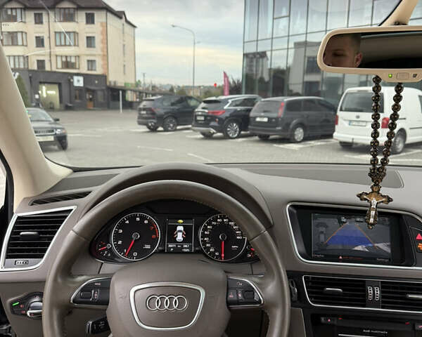Черный Ауди Ку 5, объемом двигателя 2 л и пробегом 350 тыс. км за 13600 $, фото 47 на Automoto.ua