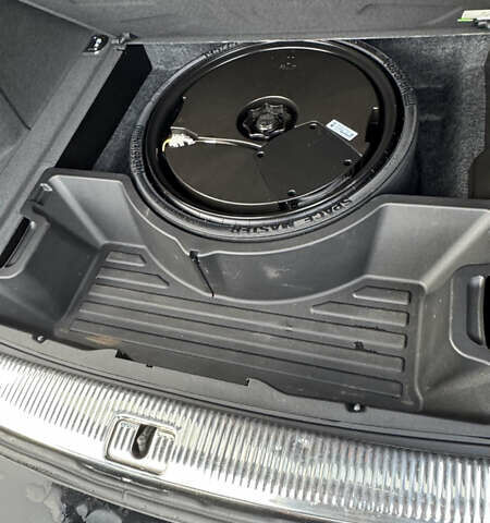 Черный Ауди Ку 5, объемом двигателя 2 л и пробегом 223 тыс. км за 12999 $, фото 18 на Automoto.ua