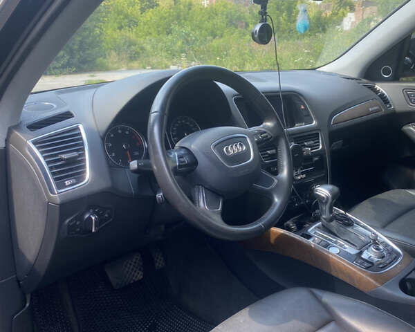 Черный Ауди Ку 5, объемом двигателя 2 л и пробегом 223 тыс. км за 18500 $, фото 12 на Automoto.ua