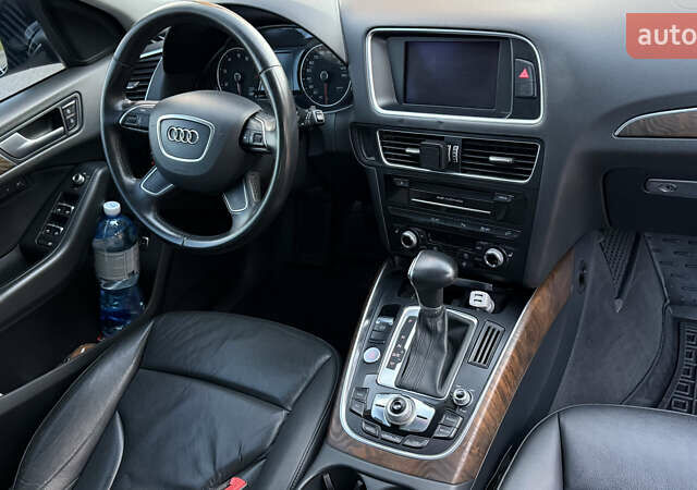 Чорний Ауді Ку 5, об'ємом двигуна 3 л та пробігом 141 тис. км за 15950 $, фото 45 на Automoto.ua