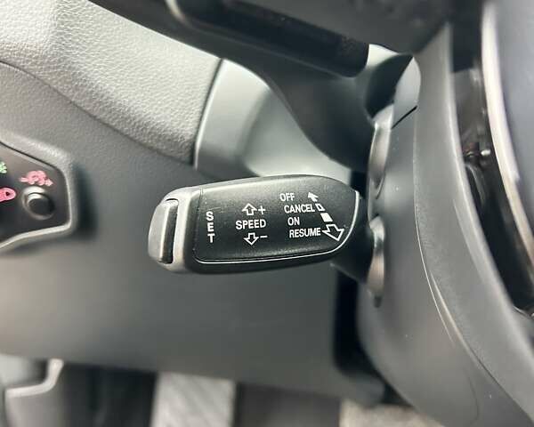 Черный Ауди Ку 5, объемом двигателя 2 л и пробегом 199 тыс. км за 15500 $, фото 28 на Automoto.ua