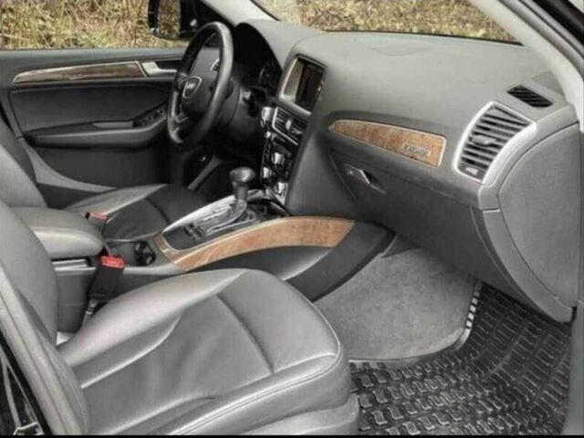 Черный Ауди Ку 5, объемом двигателя 2 л и пробегом 82 тыс. км за 12000 $, фото 7 на Automoto.ua