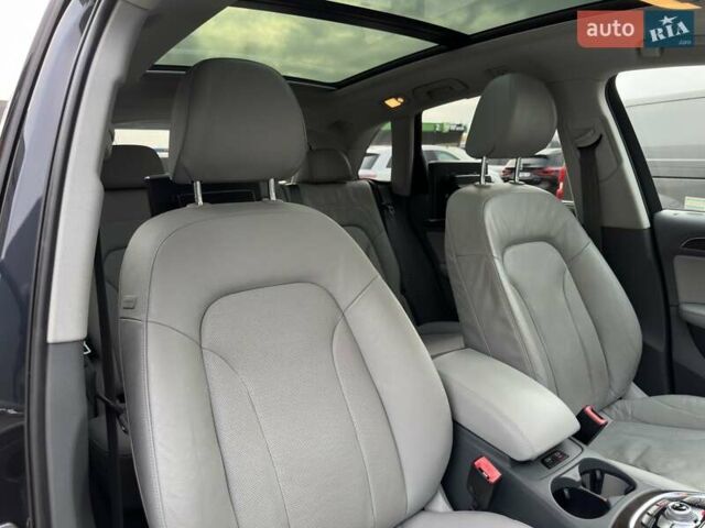 Черный Ауди Ку 5, объемом двигателя 2 л и пробегом 216 тыс. км за 15900 $, фото 54 на Automoto.ua