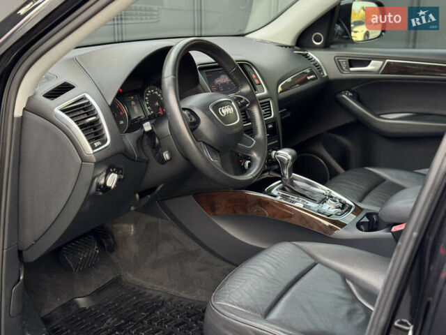 Чорний Ауді Ку 5, об'ємом двигуна 2 л та пробігом 180 тис. км за 13800 $, фото 17 на Automoto.ua