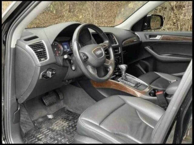 Черный Ауди Ку 5, объемом двигателя 2 л и пробегом 82 тыс. км за 12000 $, фото 6 на Automoto.ua