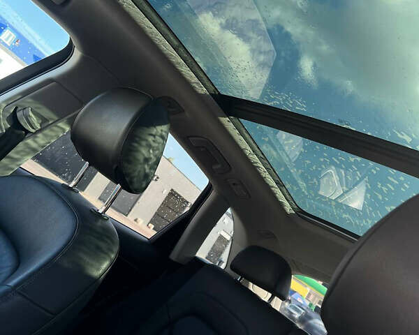 Черный Ауди Ку 5, объемом двигателя 1.98 л и пробегом 240 тыс. км за 13400 $, фото 5 на Automoto.ua