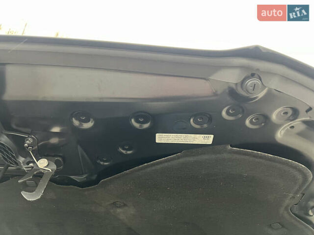 Черный Ауди Ку 5, объемом двигателя 2 л и пробегом 238 тыс. км за 15200 $, фото 15 на Automoto.ua