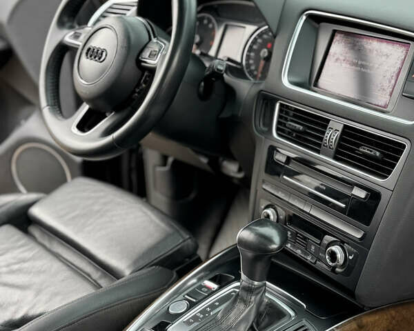 Черный Ауди Ку 5, объемом двигателя 1.98 л и пробегом 232 тыс. км за 16199 $, фото 36 на Automoto.ua