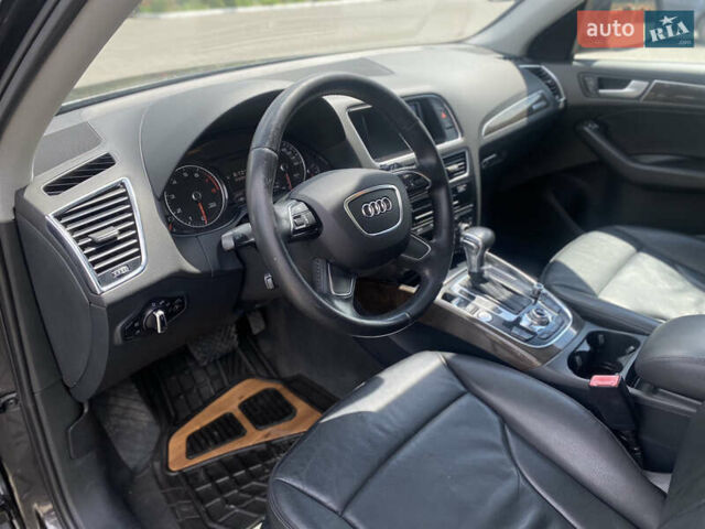 Черный Ауди Ку 5, объемом двигателя 1.98 л и пробегом 235 тыс. км за 13800 $, фото 14 на Automoto.ua