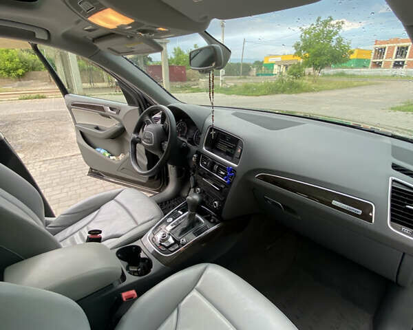 Черный Ауди Ку 5, объемом двигателя 1.98 л и пробегом 235 тыс. км за 14800 $, фото 36 на Automoto.ua