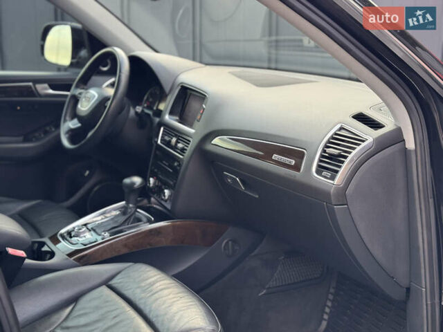 Чорний Ауді Ку 5, об'ємом двигуна 2 л та пробігом 180 тис. км за 13800 $, фото 37 на Automoto.ua