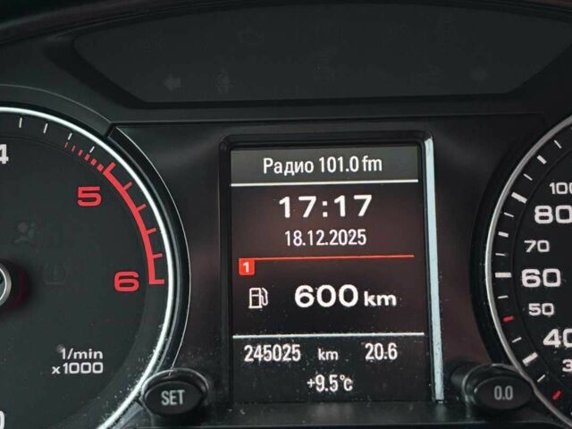 Черный Ауди Ку 5, объемом двигателя 2 л и пробегом 244 тыс. км за 15700 $, фото 16 на Automoto.ua