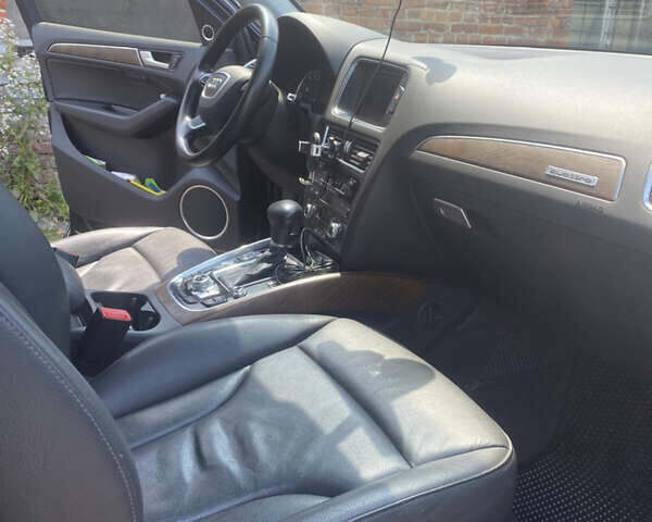 Черный Ауди Ку 5, объемом двигателя 2 л и пробегом 223 тыс. км за 18500 $, фото 10 на Automoto.ua