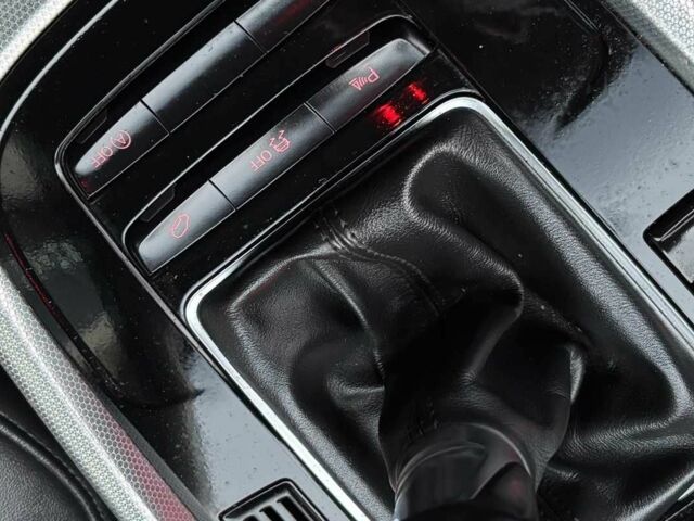 Черный Ауди Ку 5, объемом двигателя 2 л и пробегом 244 тыс. км за 15700 $, фото 20 на Automoto.ua