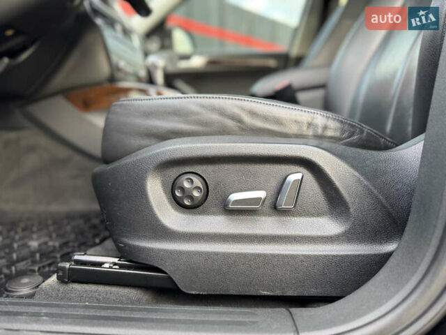 Чорний Ауді Ку 5, об'ємом двигуна 2 л та пробігом 180 тис. км за 13800 $, фото 19 на Automoto.ua