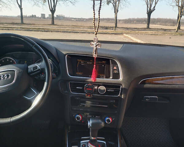 Чорний Ауді Ку 5, об'ємом двигуна 1.98 л та пробігом 216 тис. км за 14800 $, фото 11 на Automoto.ua