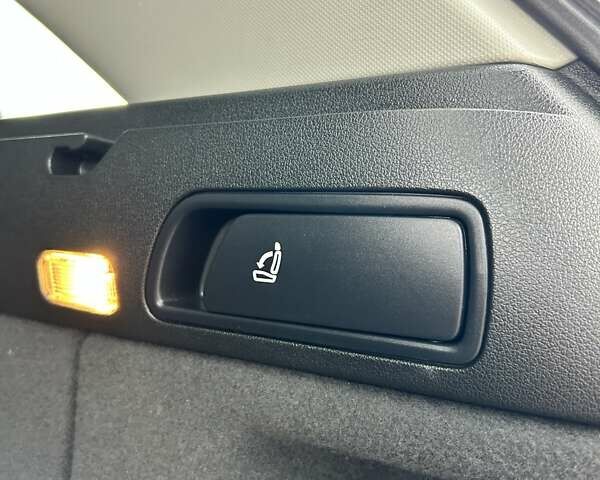 Черный Ауди Ку 5, объемом двигателя 2 л и пробегом 199 тыс. км за 15500 $, фото 14 на Automoto.ua