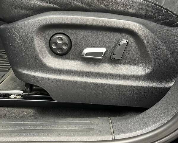 Чорний Ауді Ку 5, об'ємом двигуна 1.98 л та пробігом 228 тис. км за 11900 $, фото 8 на Automoto.ua