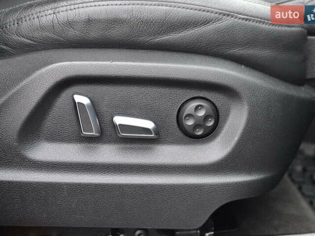 Ауді Ку 5 2013 у Луцьку на Automoto.ua Чорний Ауді Ку 5, об'ємом двигуна 1.98 л та пробігом 267 тис. км за 13500 $, фото 23 на Automoto.ua