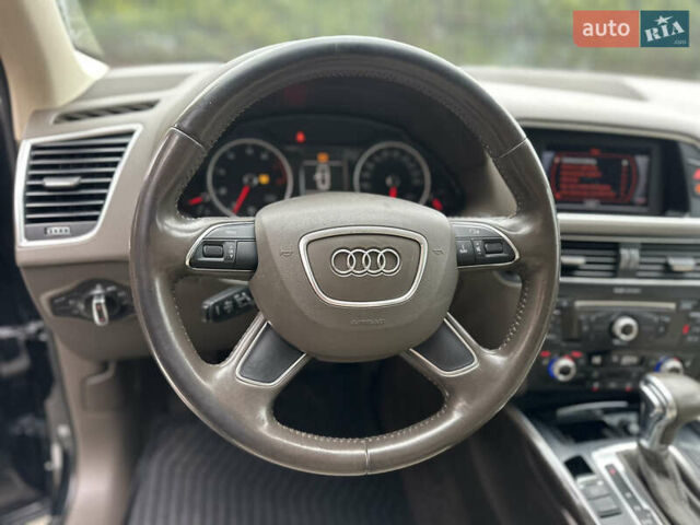 Чорний Ауді Ку 5, об'ємом двигуна 2 л та пробігом 236 тис. км за 13999 $, фото 12 на Automoto.ua