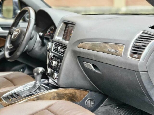 Черный Ауди Ку 5, объемом двигателя 3 л и пробегом 86 тыс. км за 14500 $, фото 7 на Automoto.ua