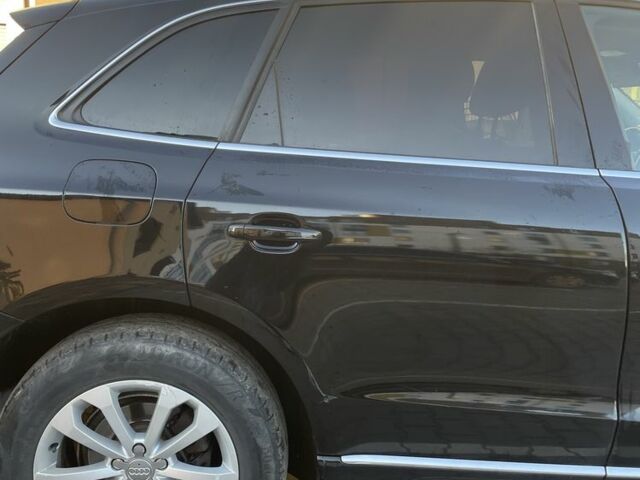 Черный Ауди Ку 5, объемом двигателя 2 л и пробегом 183 тыс. км за 13300 $, фото 4 на Automoto.ua