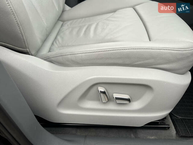 Черный Ауди Ку 5, объемом двигателя 2 л и пробегом 238 тыс. км за 15200 $, фото 26 на Automoto.ua