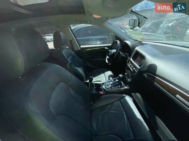 Черный Ауди Ку 5, объемом двигателя 2 л и пробегом 215 тыс. км за 11500 $, фото 13 на Automoto.ua