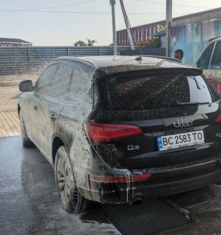 Черный Ауди Ку 5, объемом двигателя 1.98 л и пробегом 228 тыс. км за 14200 $, фото 1 на Automoto.ua