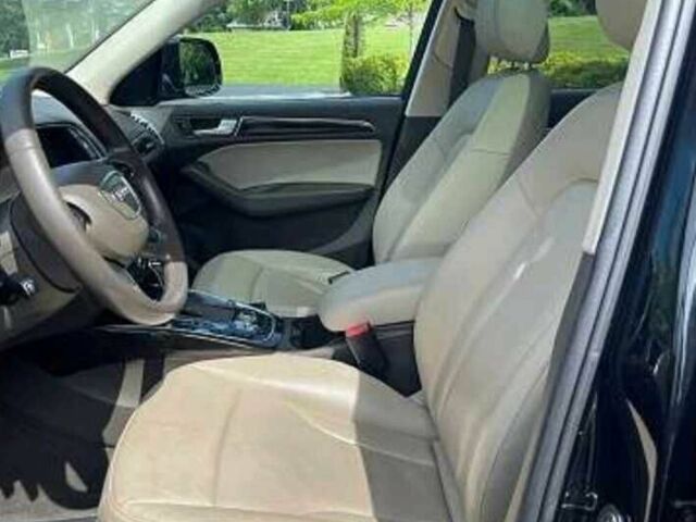 Черный Ауди Ку 5, объемом двигателя 2 л и пробегом 73 тыс. км за 4000 $, фото 9 на Automoto.ua