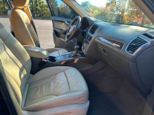 Черный Ауди Ку 5, объемом двигателя 2 л и пробегом 87 тыс. км за 9900 $, фото 10 на Automoto.ua