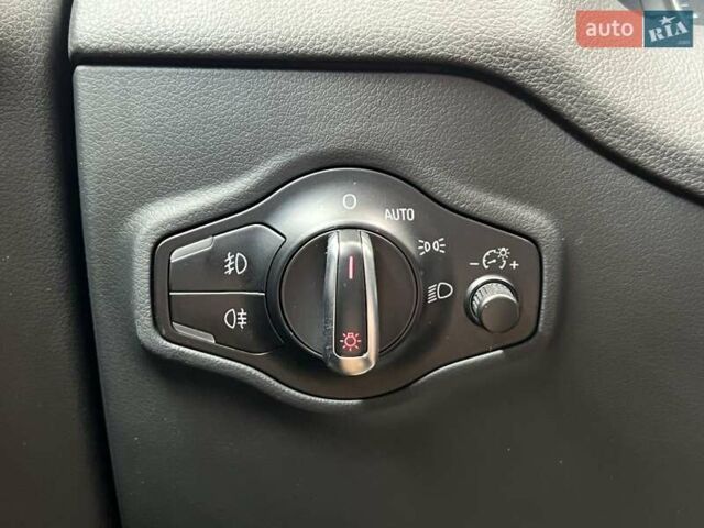 Черный Ауди Ку 5, объемом двигателя 1.98 л и пробегом 123 тыс. км за 15900 $, фото 12 на Automoto.ua