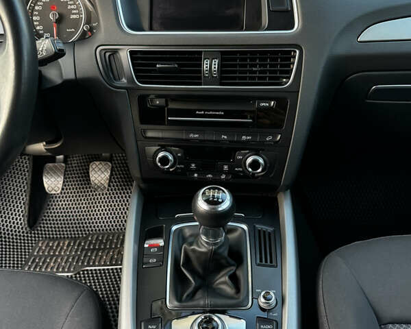 Черный Ауди Ку 5, объемом двигателя 1.97 л и пробегом 173 тыс. км за 18000 $, фото 15 на Automoto.ua