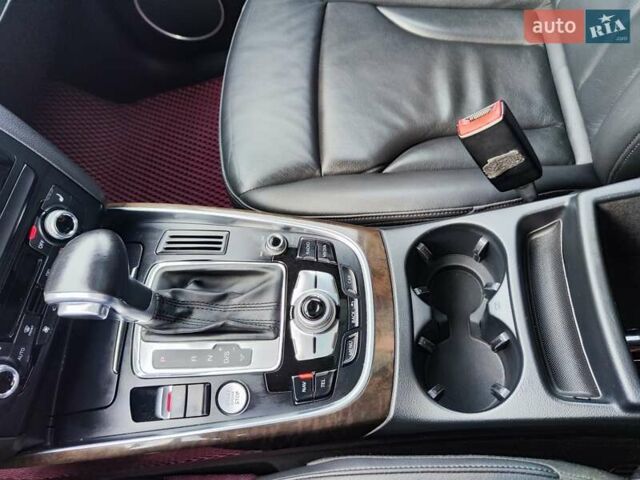 Черный Ауди Ку 5, объемом двигателя 1.98 л и пробегом 95 тыс. км за 15500 $, фото 13 на Automoto.ua