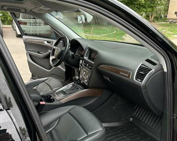 Черный Ауди Ку 5, объемом двигателя 1.98 л и пробегом 109 тыс. км за 17800 $, фото 26 на Automoto.ua
