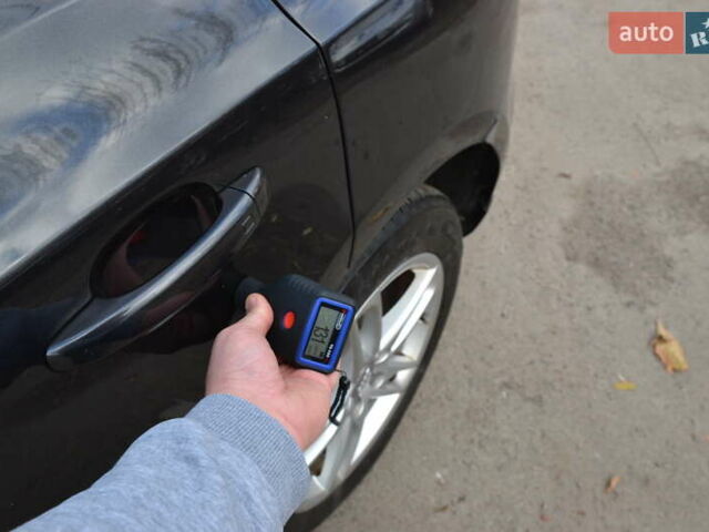 Черный Ауди Ку 5, объемом двигателя 1.98 л и пробегом 272 тыс. км за 13850 $, фото 36 на Automoto.ua